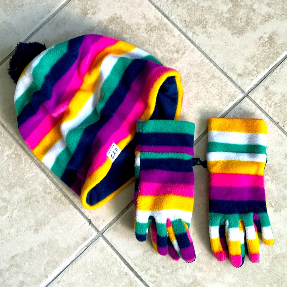 Gap Kids Winter Hat & Gloves